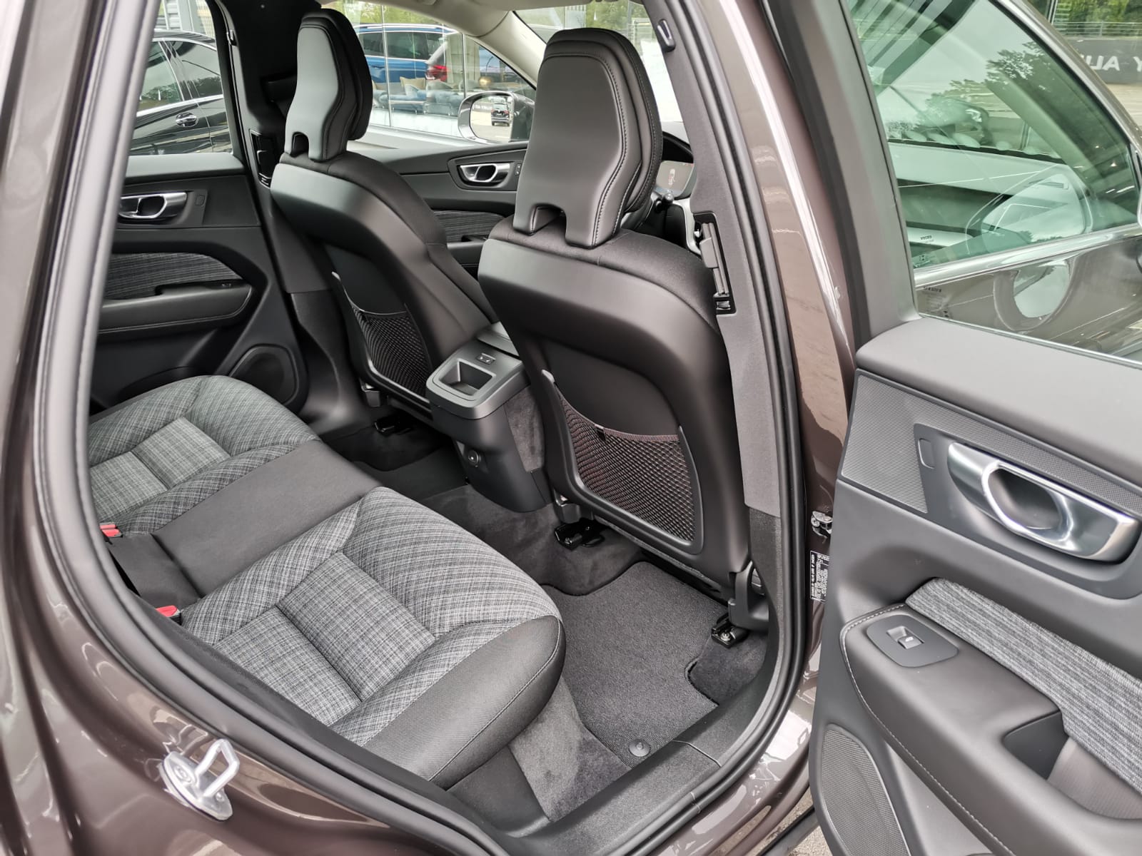 B4 Varianta Core+AWD