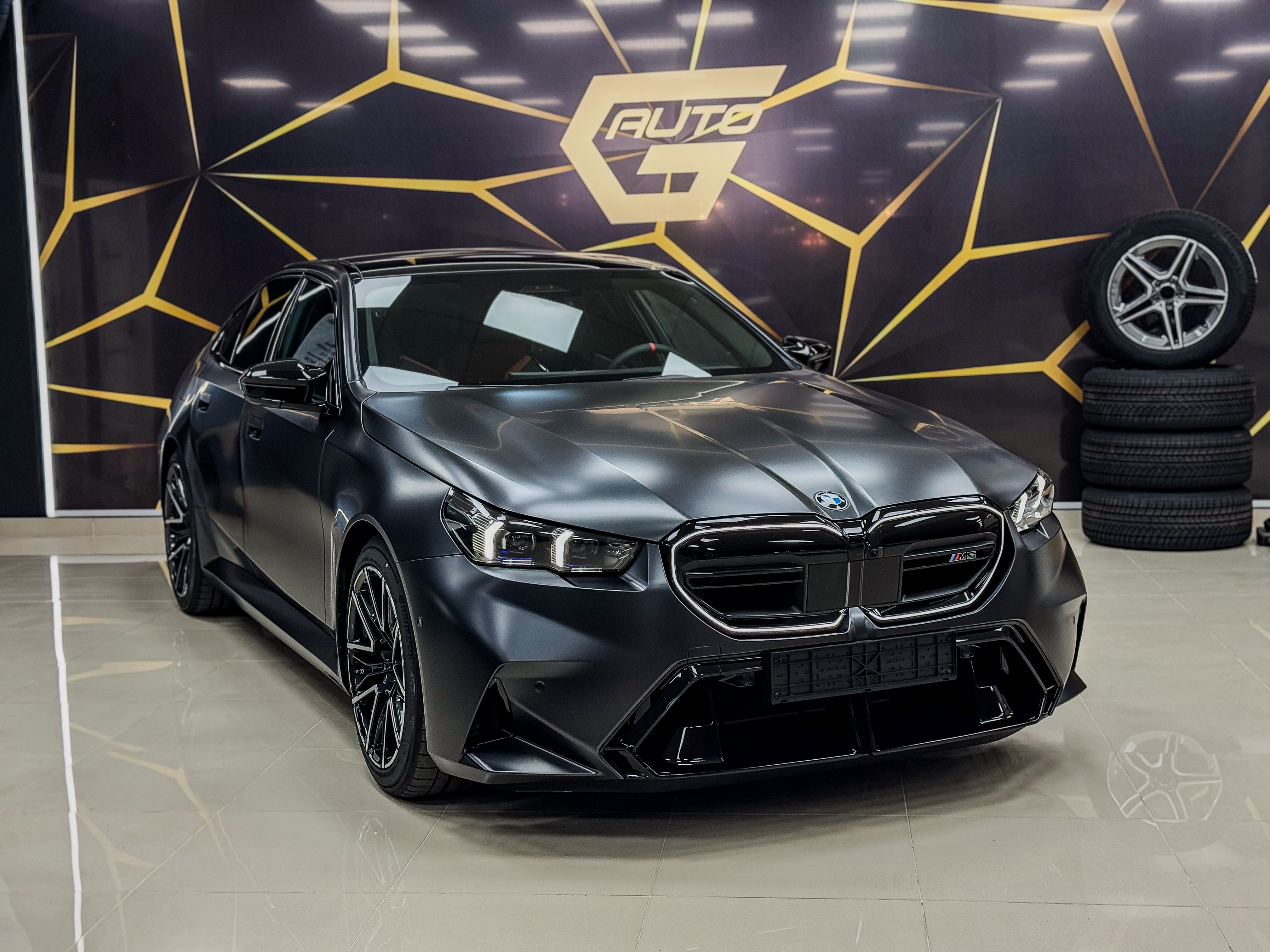 X-Drive  4.4L V8 Plug-In